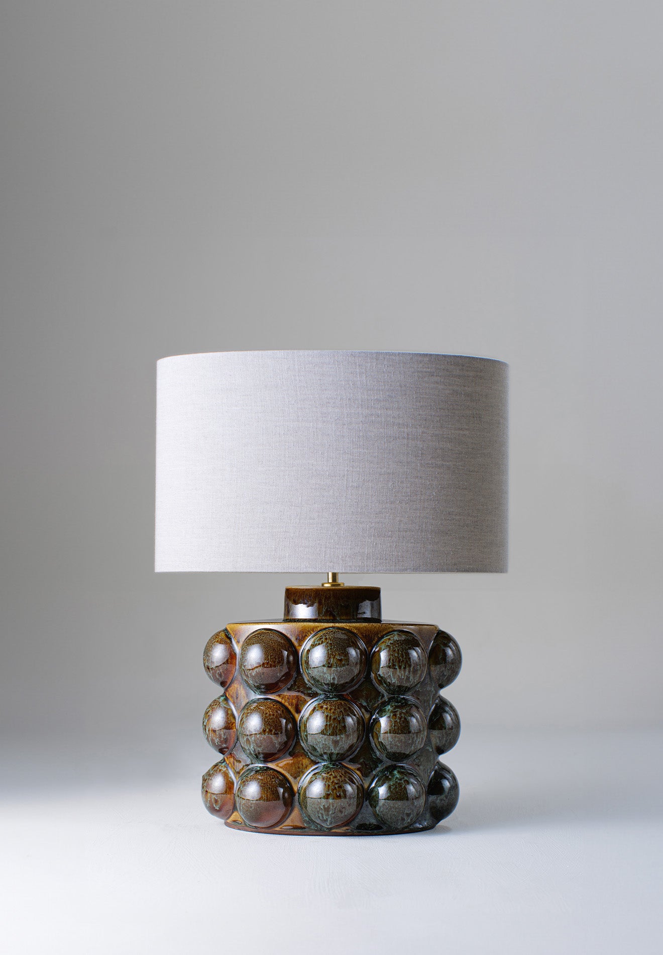 Reactive Moss shown with 16" Straight Oval in Natural Linen with Cream Card lining