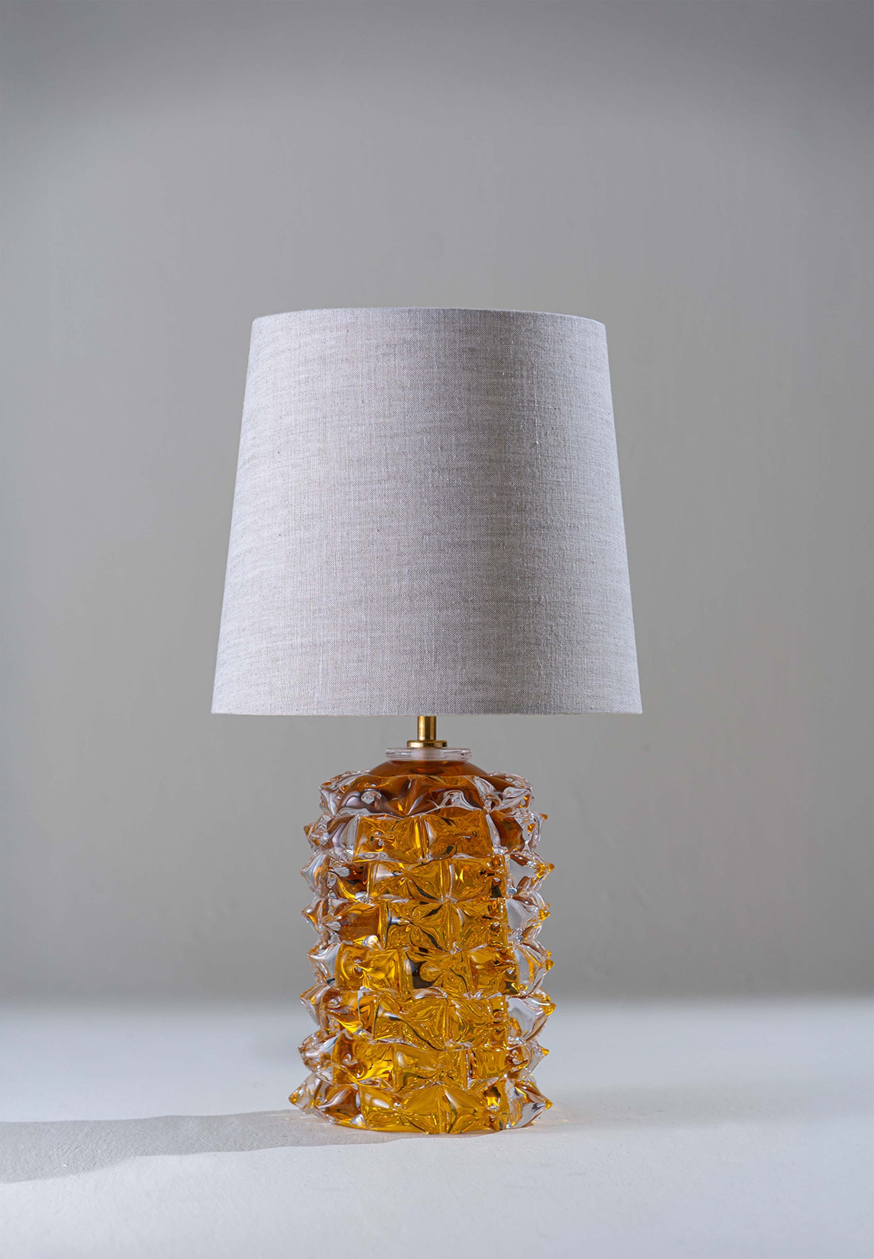 Amber shown with 11" Bongo in Natural Linen and Cream Card lining