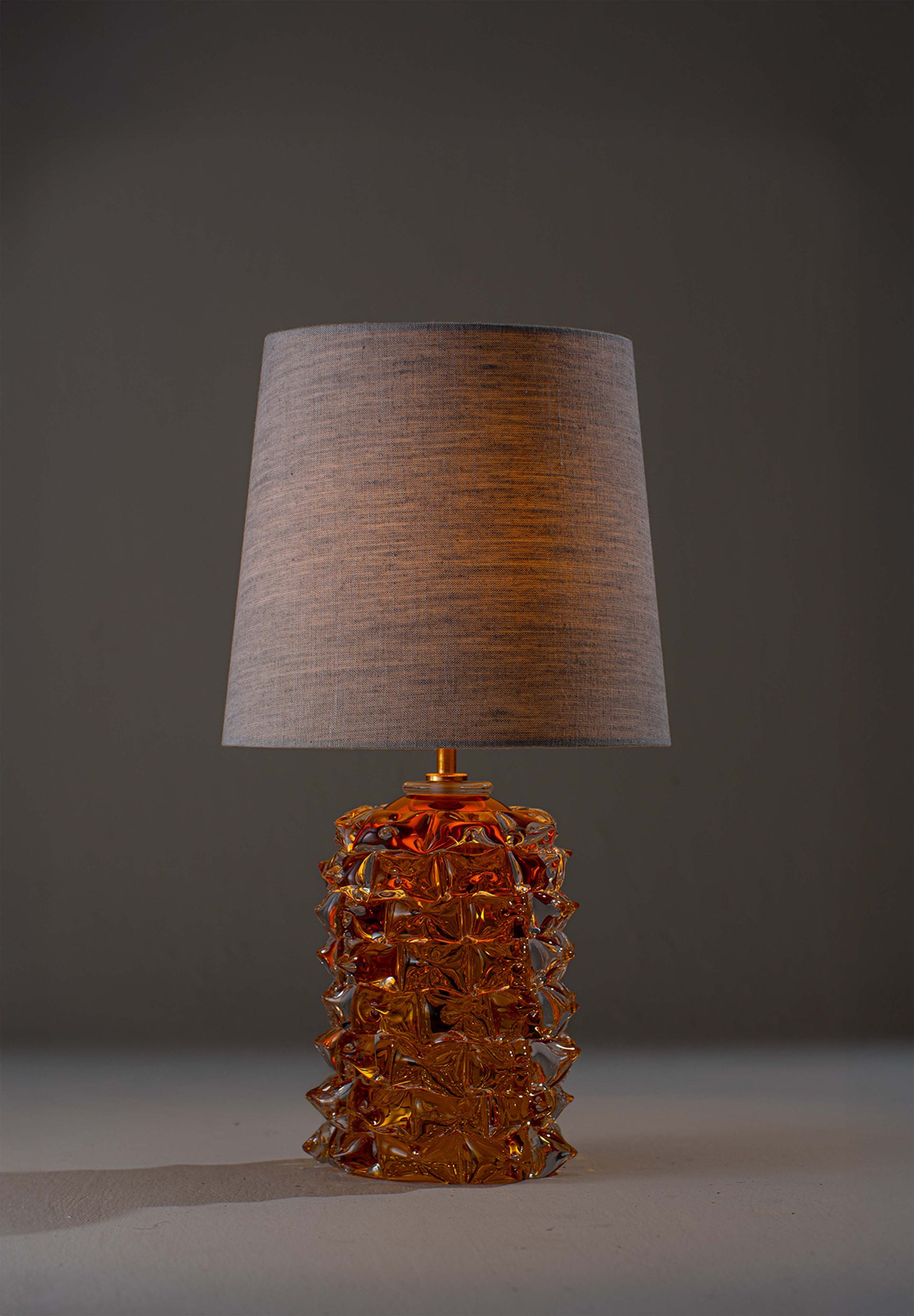 Amber shown with 11" Bongo in Natural Linen and Cream Card lining