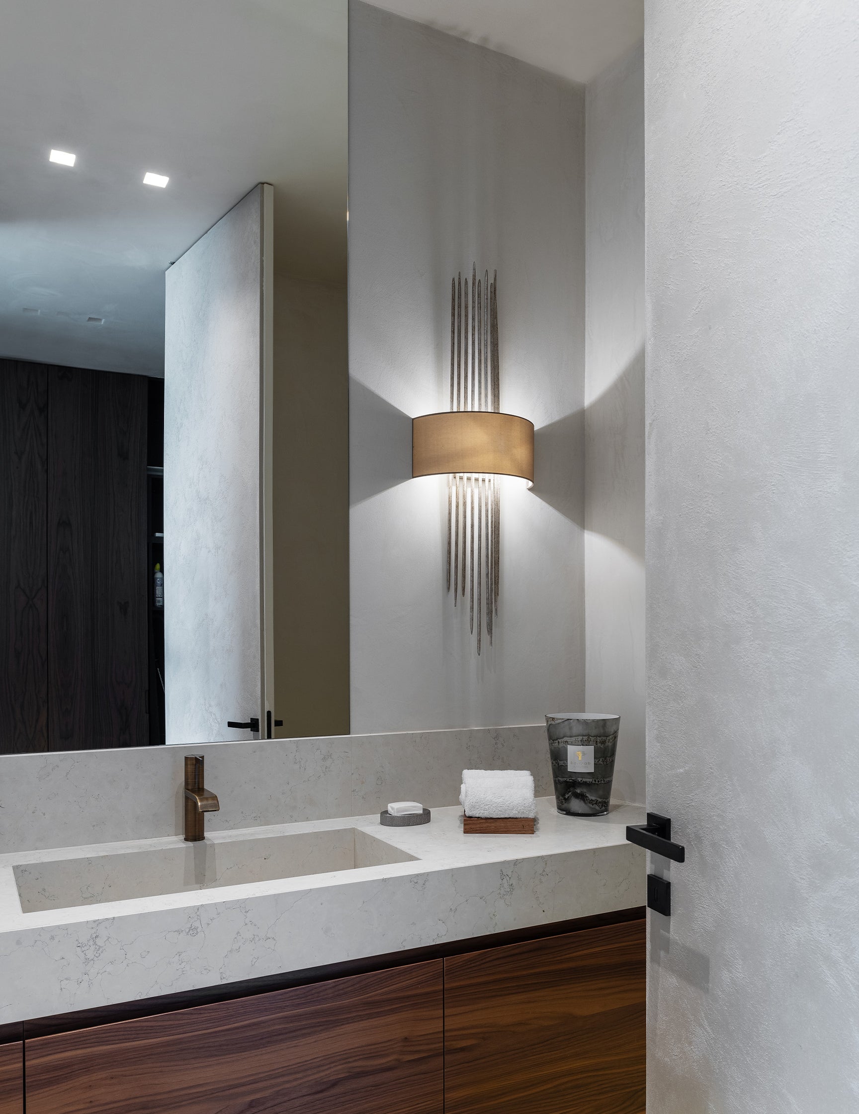 Miriam Sidler & Peter Peters I @STUDIO PETERPETERS INTERIORS ZURICH I
Photography by Pedro Machado