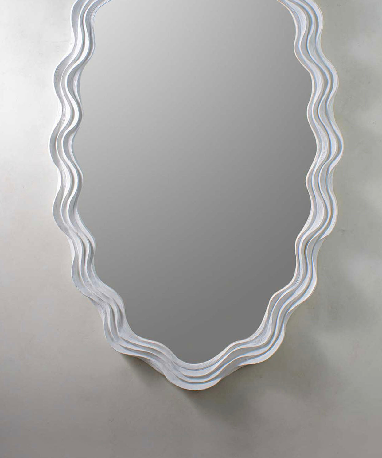 Clam Shell Mirror_Porta Romana