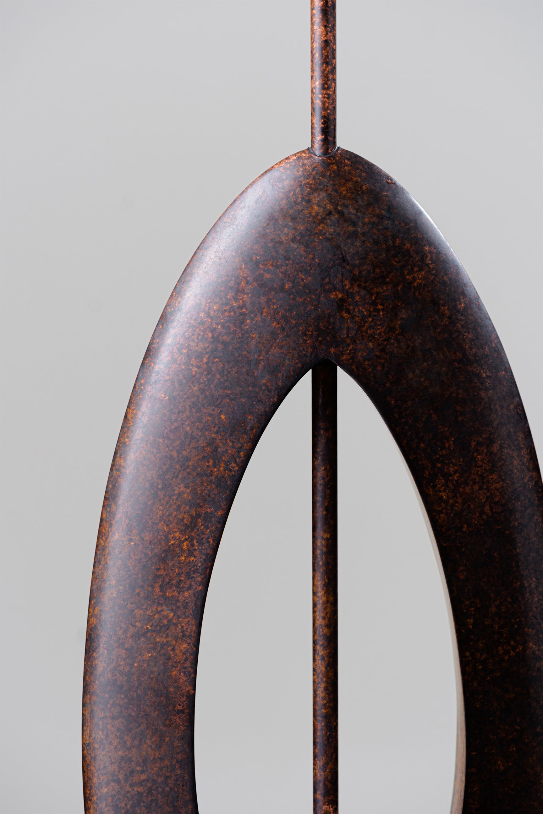 Sculpted Manhattan Lamp