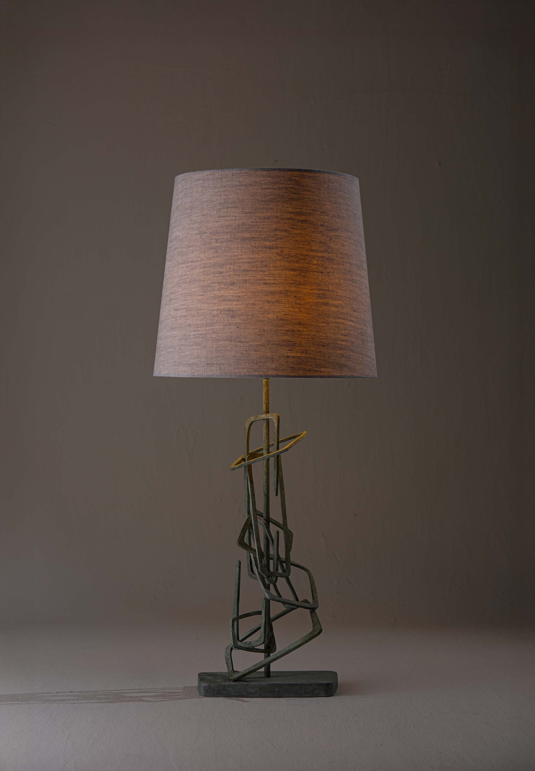 Sprottle shown with 14" Bongo in Natural Linen with Cream Card lining