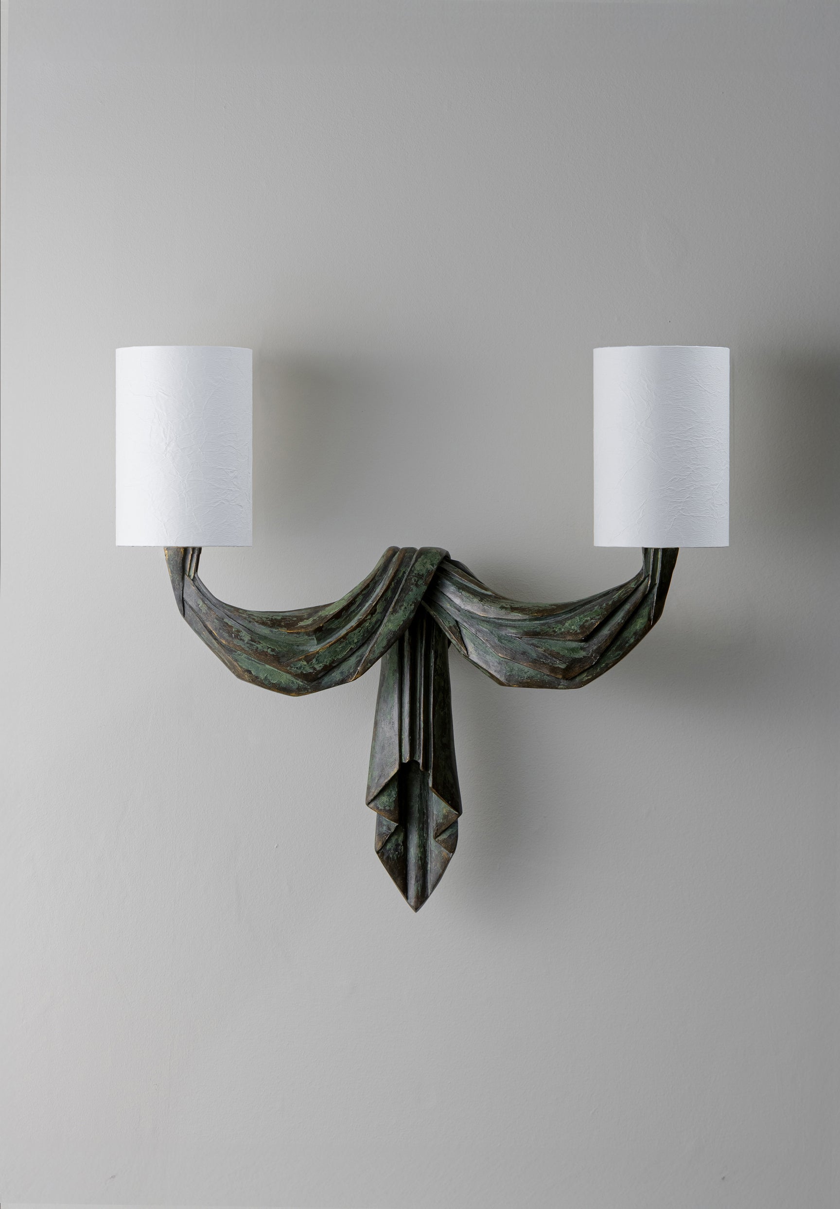 Gilted Verdigris with 4" Cylinder in Paper 