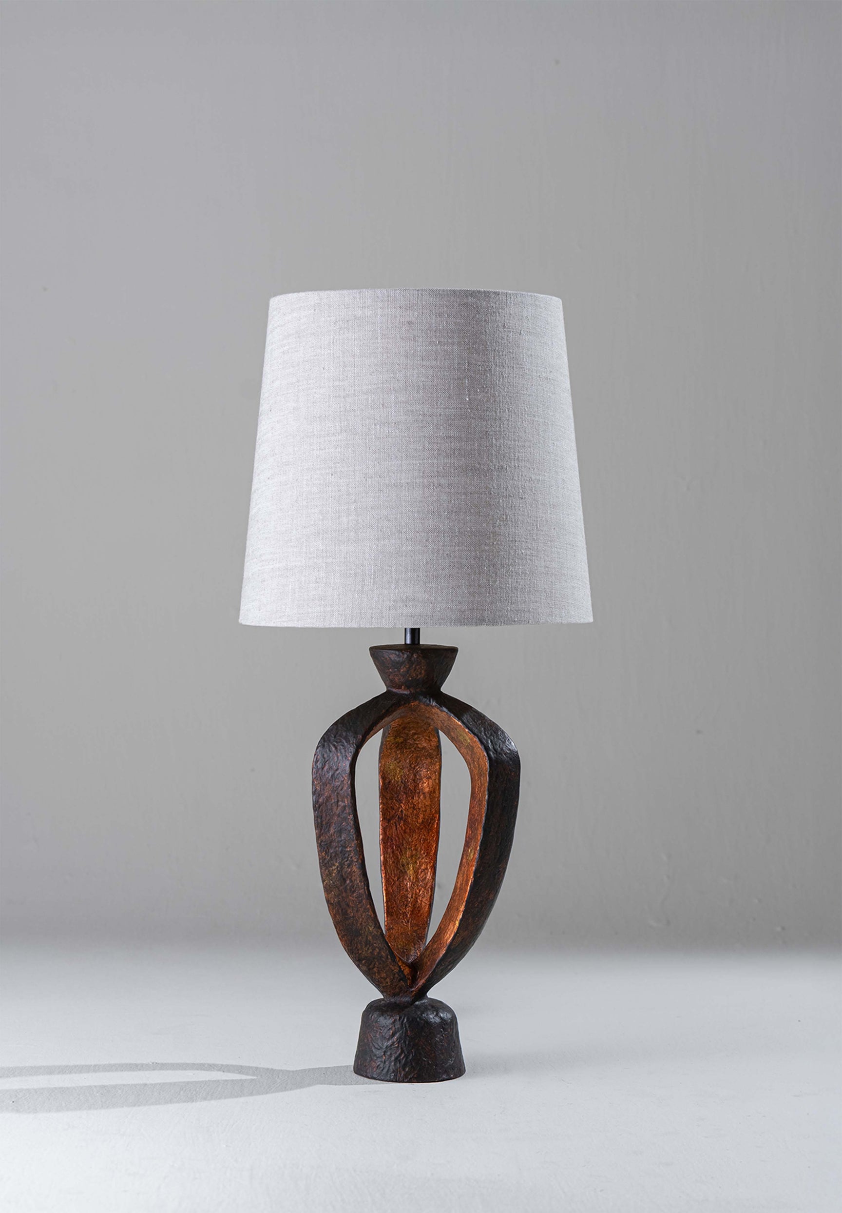 Dark King Copper and King Copper shown with 11" Bongo in Natural Linen with Cream Card lining