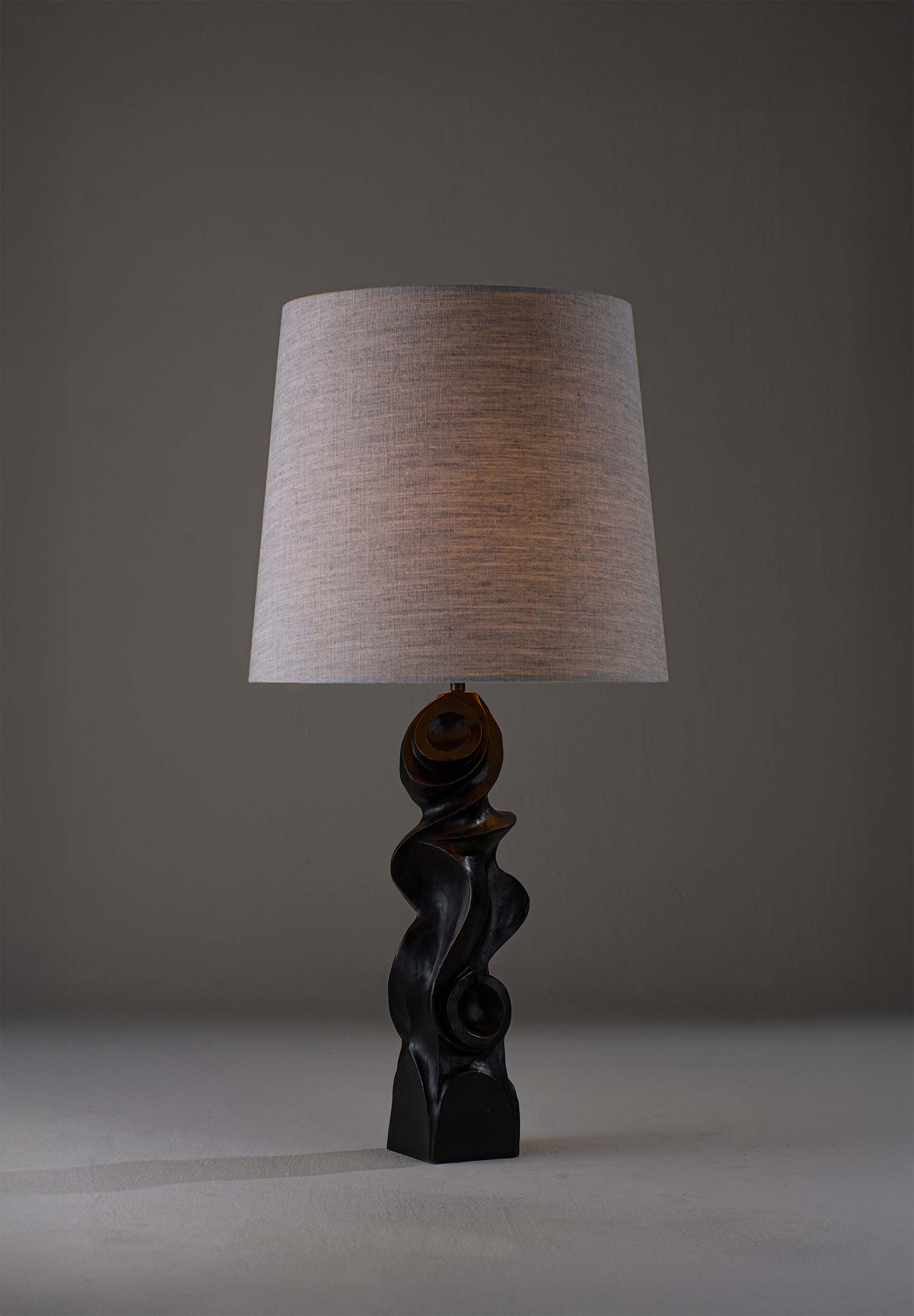 Bronzé shown with 14" Bongo in Natural Linen with Cream Card lining