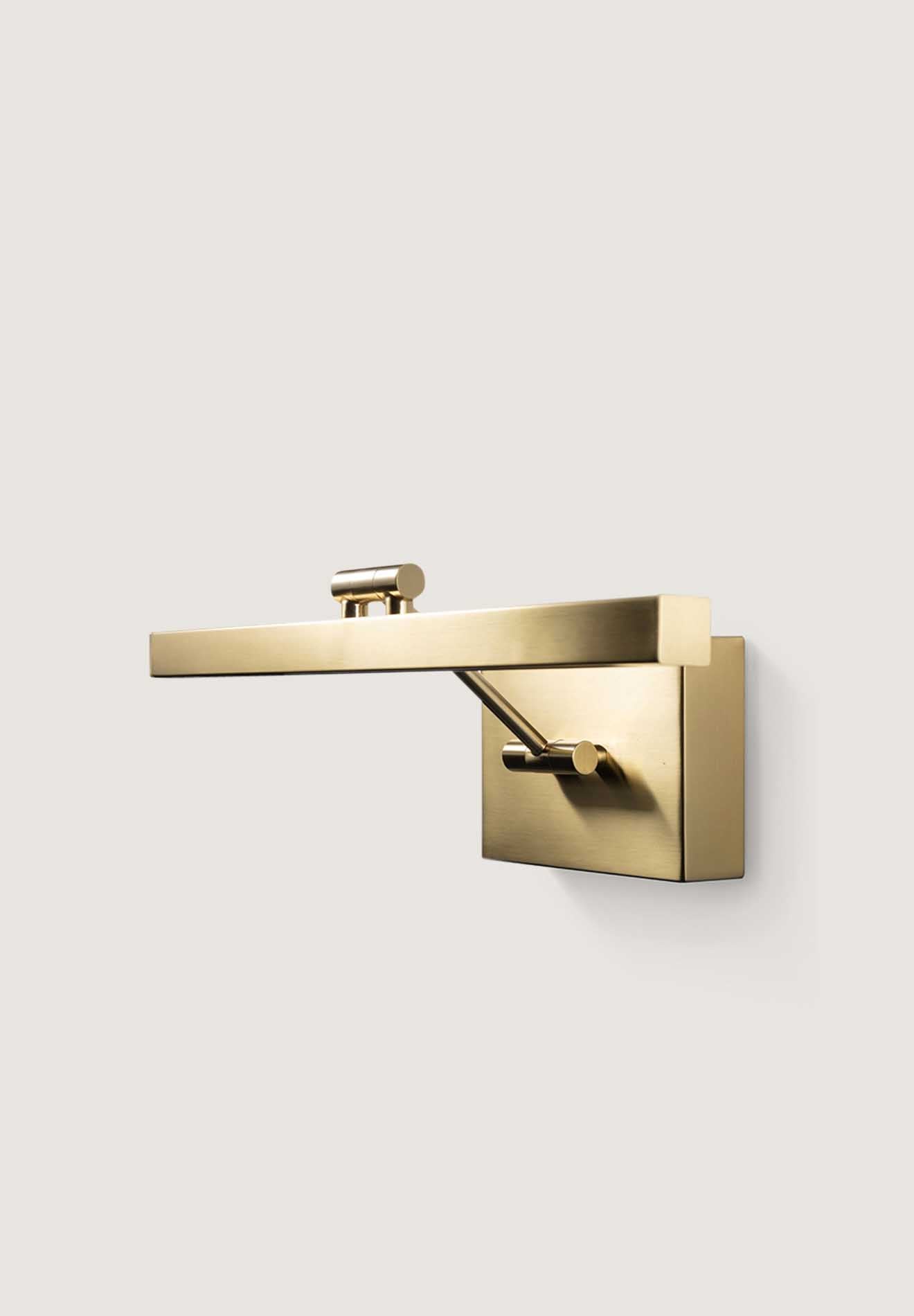 Shown in Brushed Brass with UL backplate